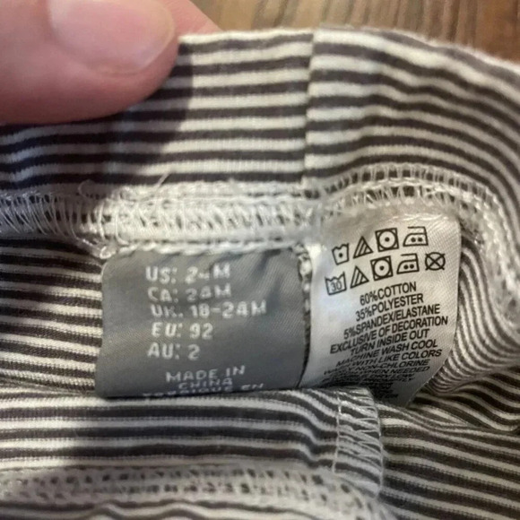 Non Branded Gray Striped Leggings With a Bow Size 24 Months - Picture 4 of 4